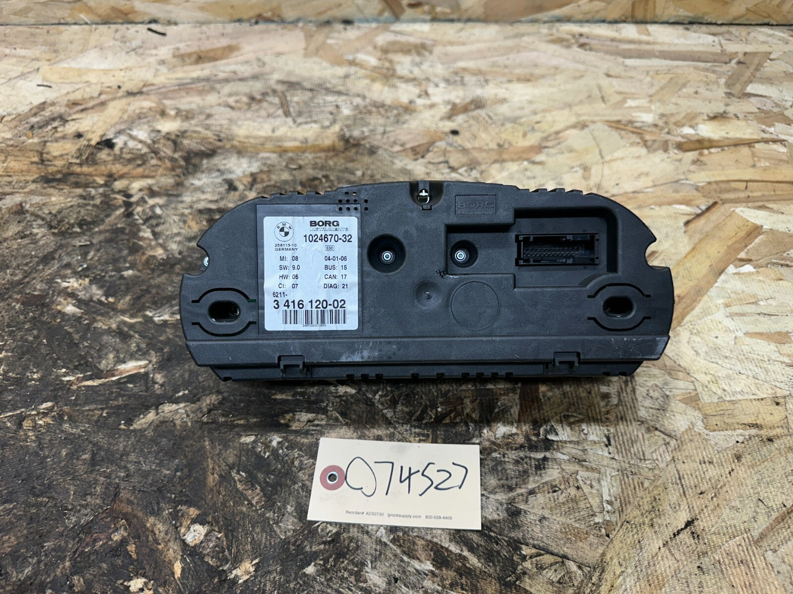 BMW 2003-2006 E83 X3 SPEEDOMETER INSTRUMENT CLUSTER MPH OEM 3416120