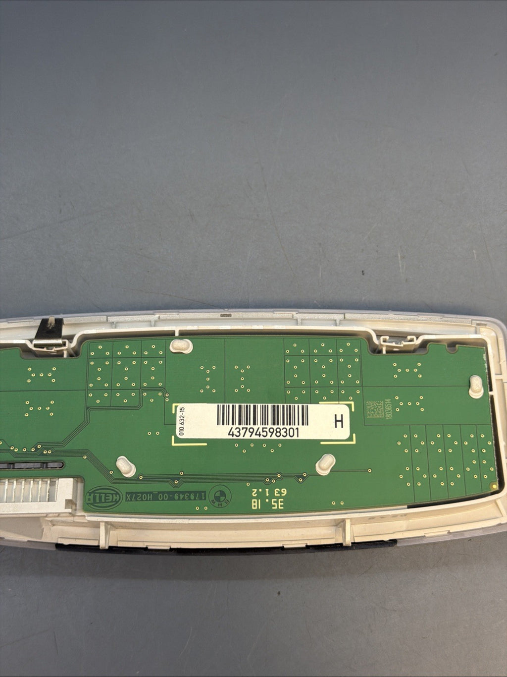 2018 - 2023 BMW X2 F39 REAR INTERIOR ROOF DOME LIGHT LAMP OEM 4598301