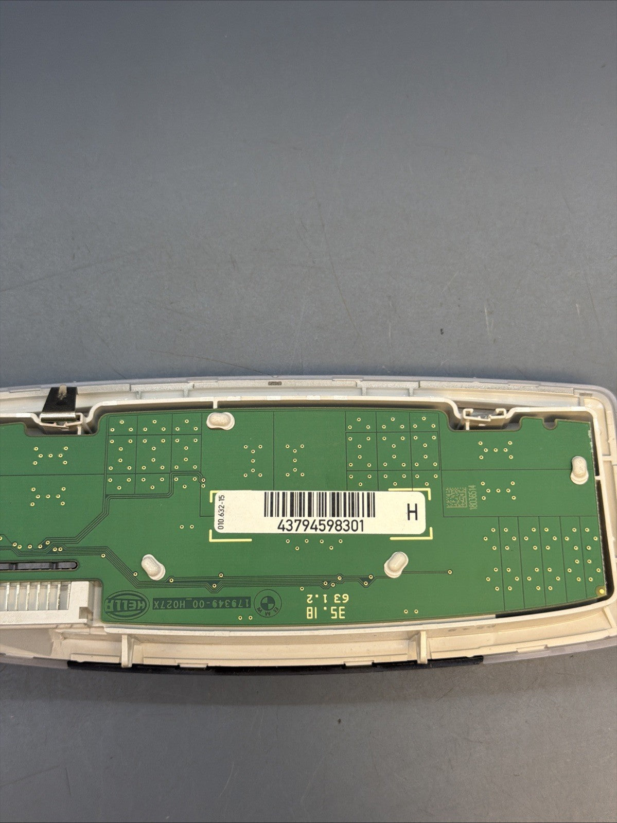 2018 - 2023 BMW X2 F39 REAR INTERIOR ROOF DOME LIGHT LAMP OEM 4598301