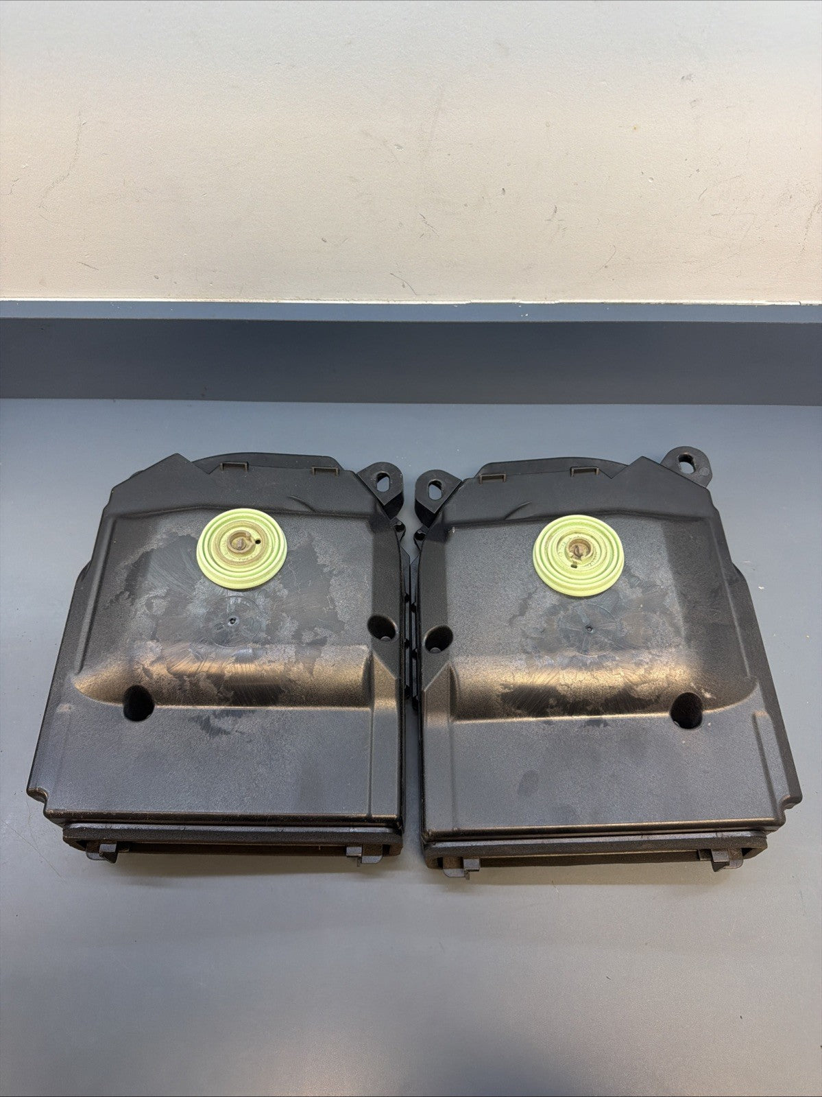 2007-2015 BMW X1 E84 Right & Left Subwoofer Speaker Set Of 2 9143144 9143143