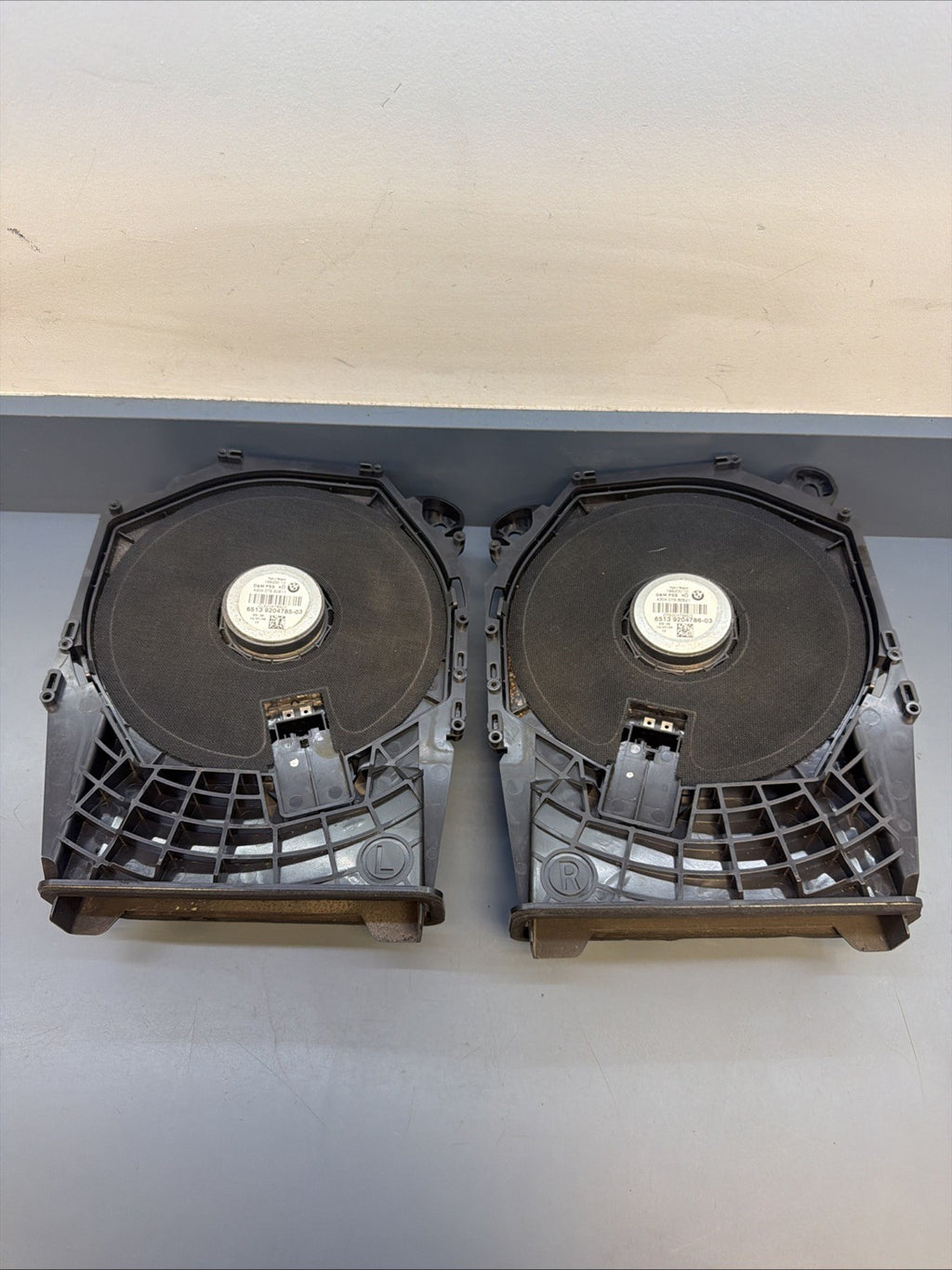 OEM BMW E88 E92 E93 335 M3 Floor Bass Speaker Sub Subwoofer Pair 9204785 9204786