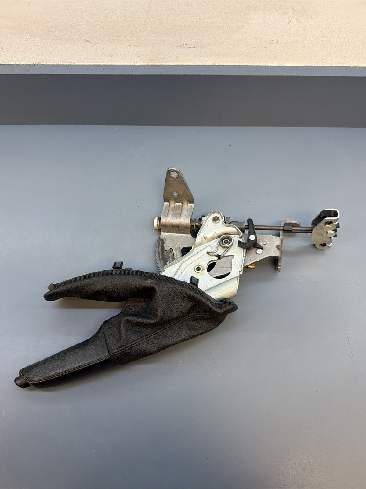 07-13 BMW 328i E92 E90 E93 Emergency Parking Hand Brake Handle OEM 6782749