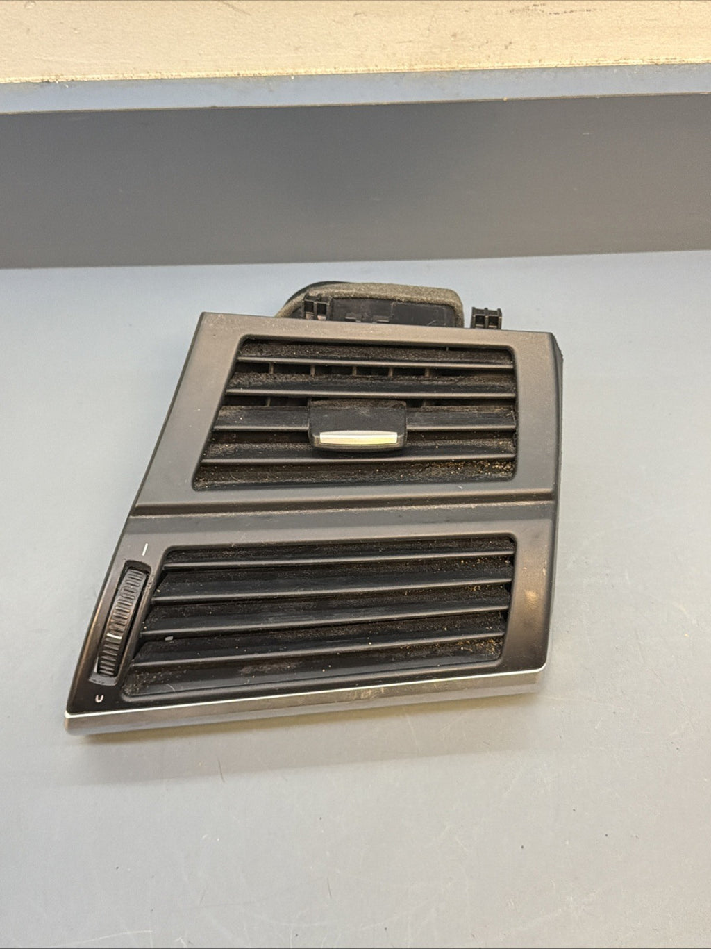 07-13 BMW E70 X5 Front Dashboard Air Vent Grille Right Passenger 7161804 OEM