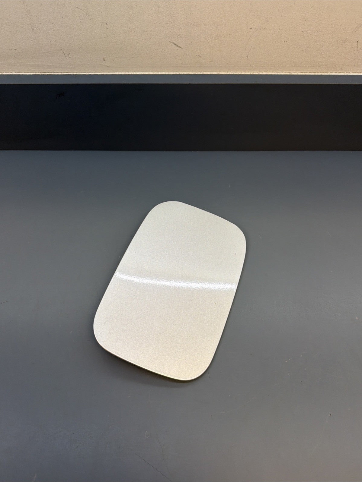 2000-2006 BMW E46 323 325 330 Coupe M3 Fuel Gas Door Lid SILVER OEM 7509290