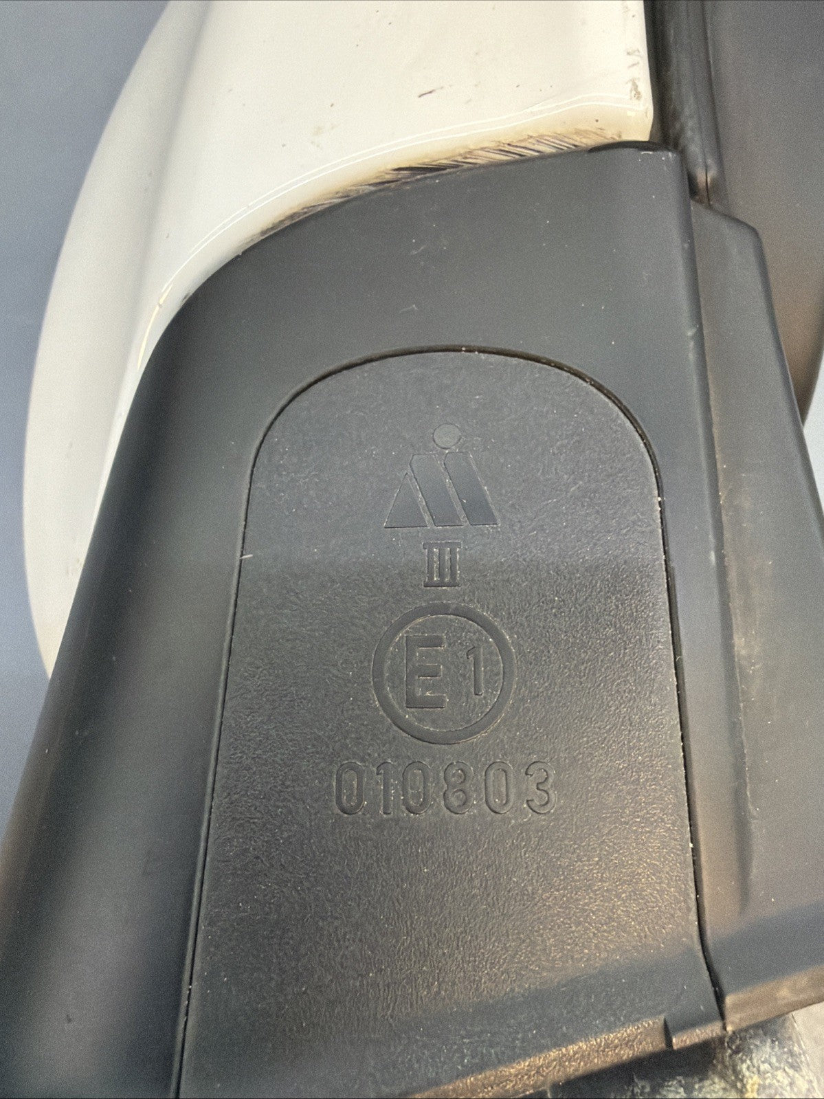 06-08 BMW E90 E91 325i Front Left Driver Side Rear View Mirror OEM White 