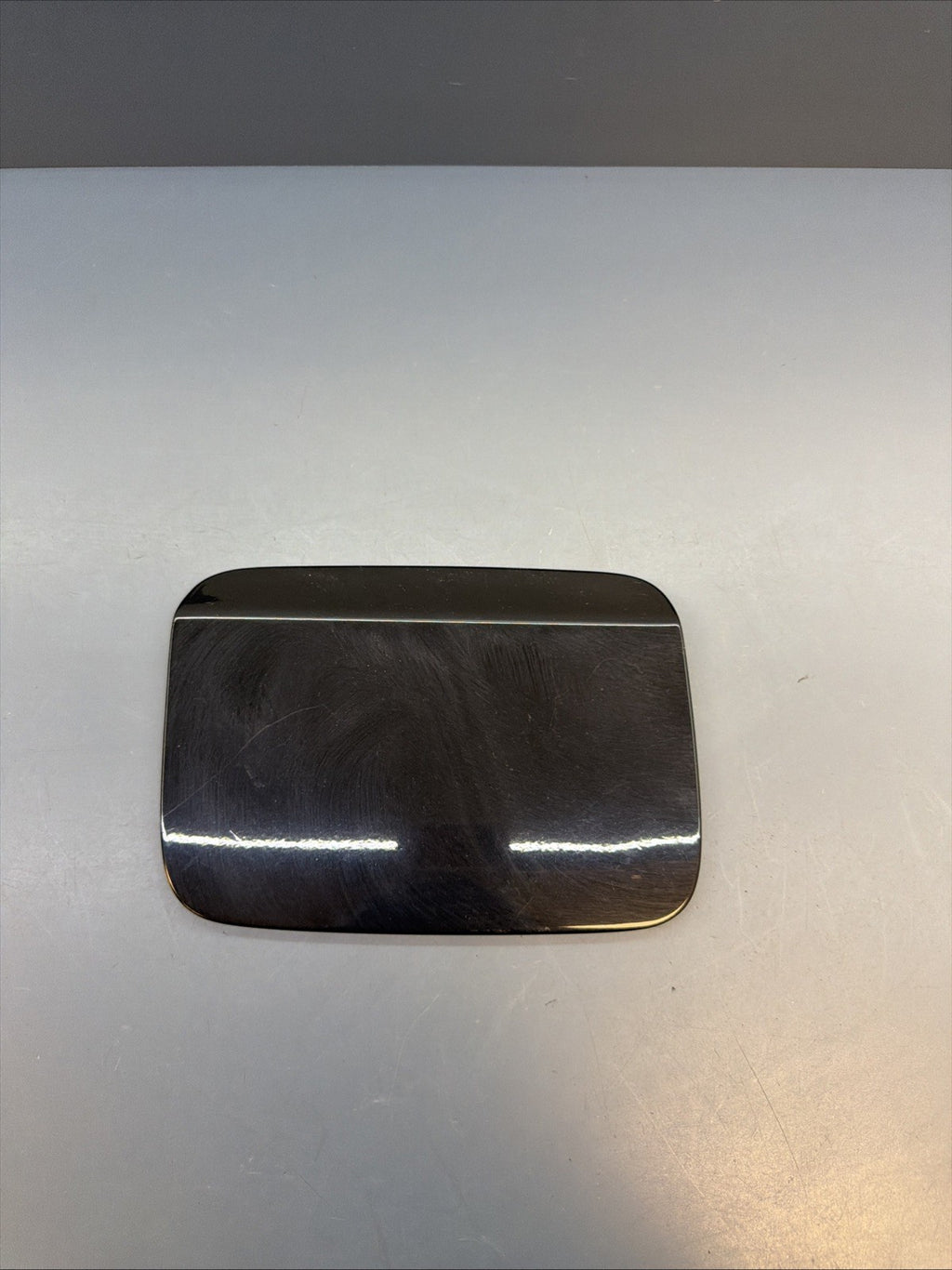 2007-2012 BMW E90 328 335 GAS TANK FUEL LID DOOR FLAP COVER BLACK OEM 7060692