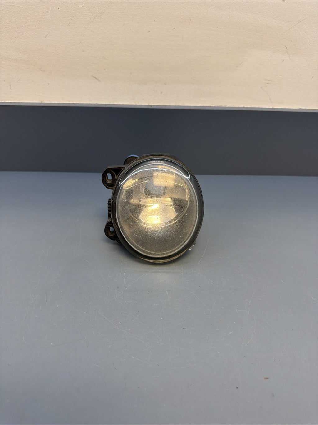2011–2016 BMW F10 F07 E92 Front Right (Passenger Side) Bumper Fog Light 7839866