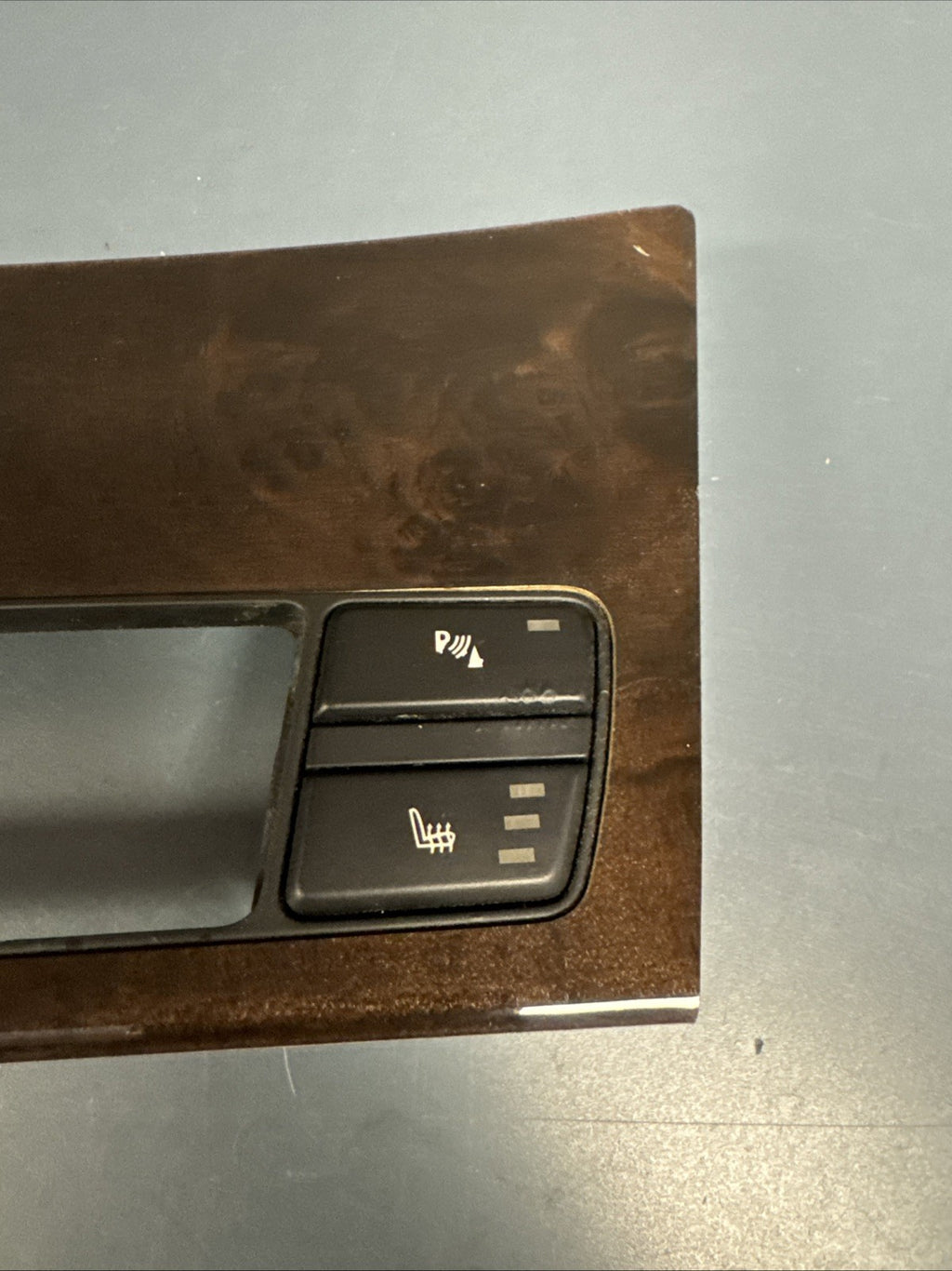 04-10 BMW 535I E60 FRONT DASH HEATED SEAT TRACTION PANEL OEM 6978690