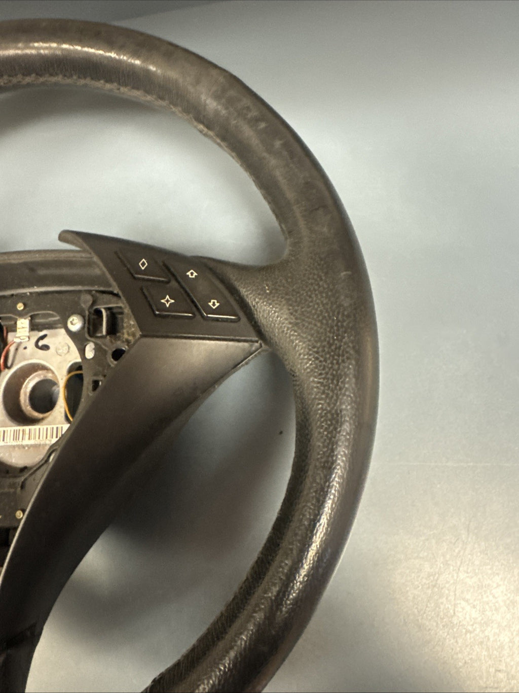 2004 - 2010 BMW E60 E61 5 SERIES STEERING WHEEL BLACK LEATHER 6057424 OEM*