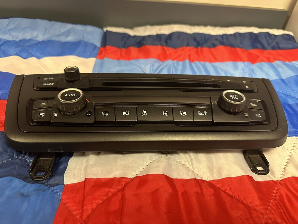13-18 BMW 320 F30 CLIMATE CONTROL HEATER A/C SWITCH WITH RADIO UNIT OEM 9261099