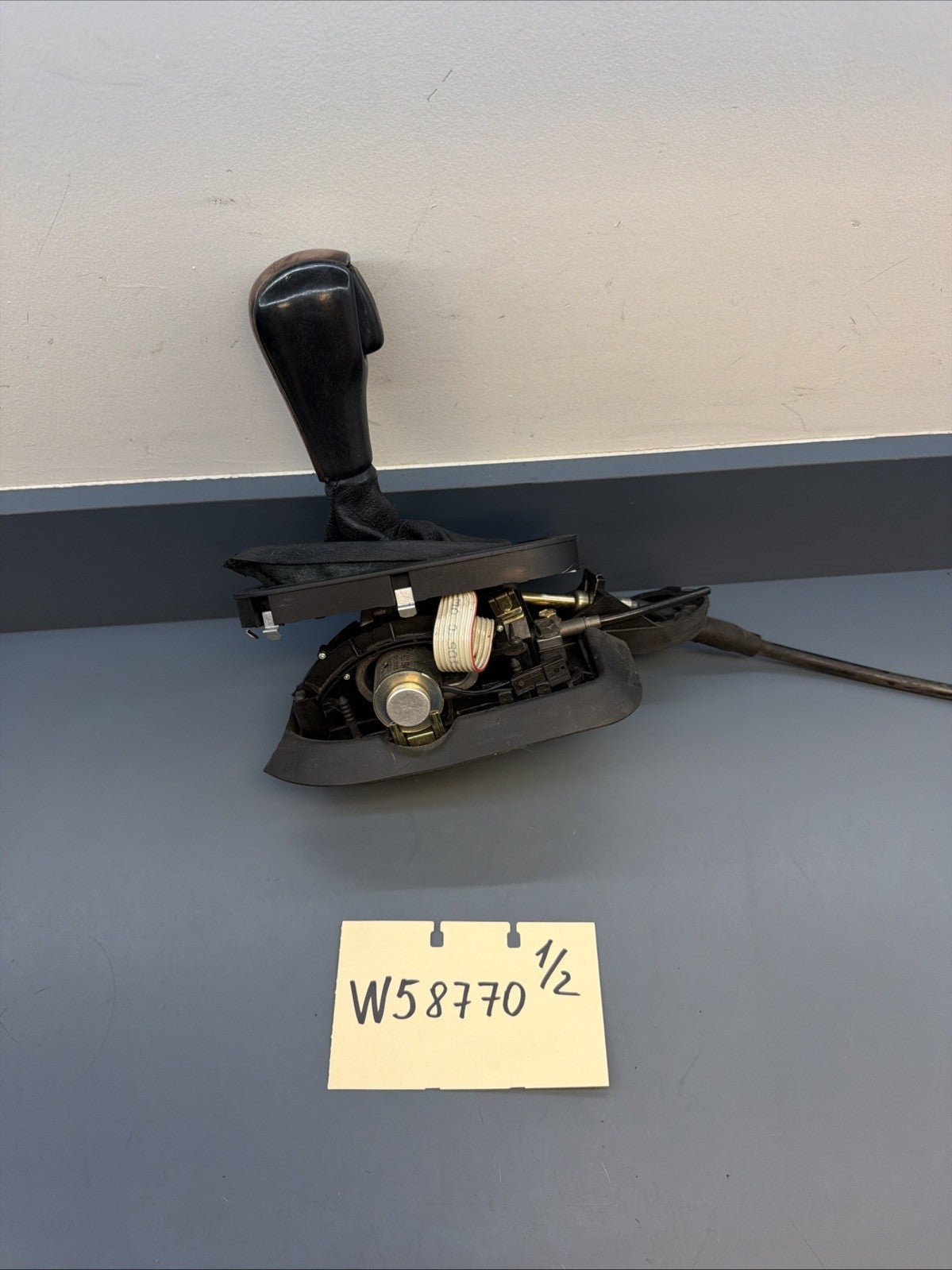 BMW E39 E38 Automatic Transmission Gear Selector Shifter OEM 1422559 1421864