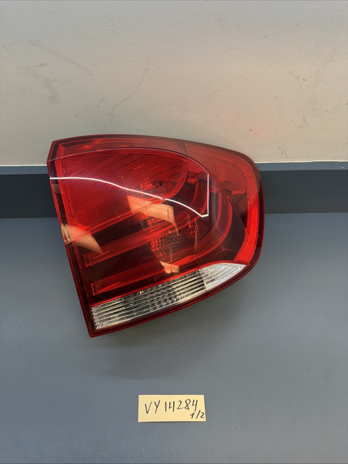 2013 2014 2015 BMW E84 X1 REAR RIGHT OUTER TAIL LIGHT ASSEMBLY OEM 2990112