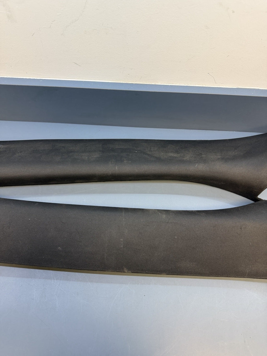 BMW X5 E70 FRONT LEFT AND RIGHT A PILLAR MOLDING TRIM COVER 7129750 7129750