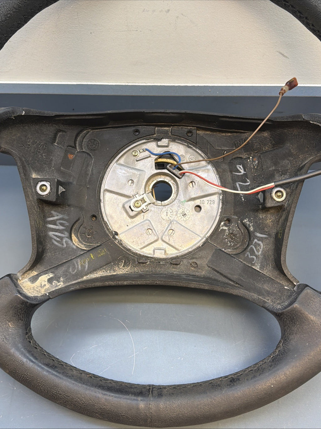 95-99 BMW E36 3-Series Z3 Factory 4-Spoke Standard Leather Steering Wheel OEM