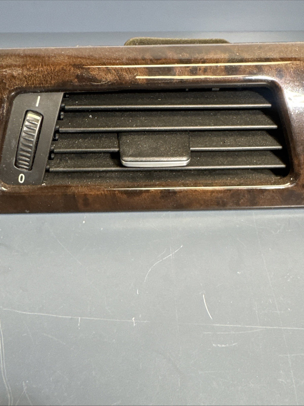 2009-2011 BMW 328i xDrive LEFT DRIVER SIDE DASH AC HEATER AIR VENT 9130459 OEM .