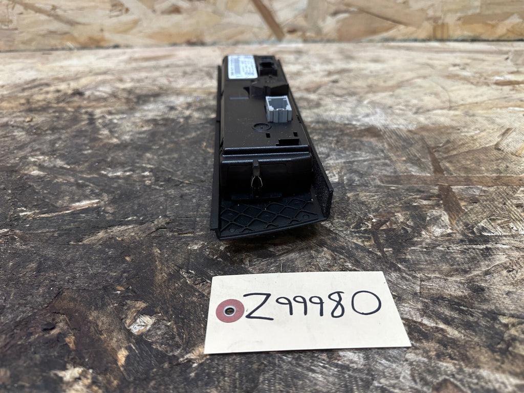 BMW 2006-2012 E90 BROKEN FOR PARTS CLIMATE CONTROL SWITCH PANEL OEM 9162983