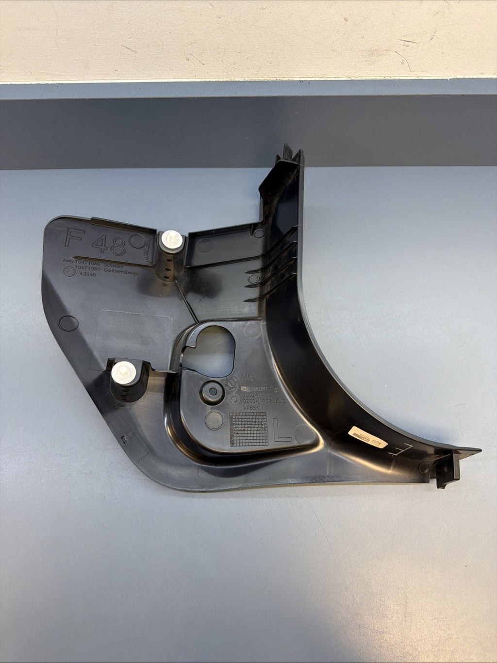 18 - 2023 BMW X2 F39 FRONT LEFT DOOR SILL KICK PANEL COVER OEM 7492597