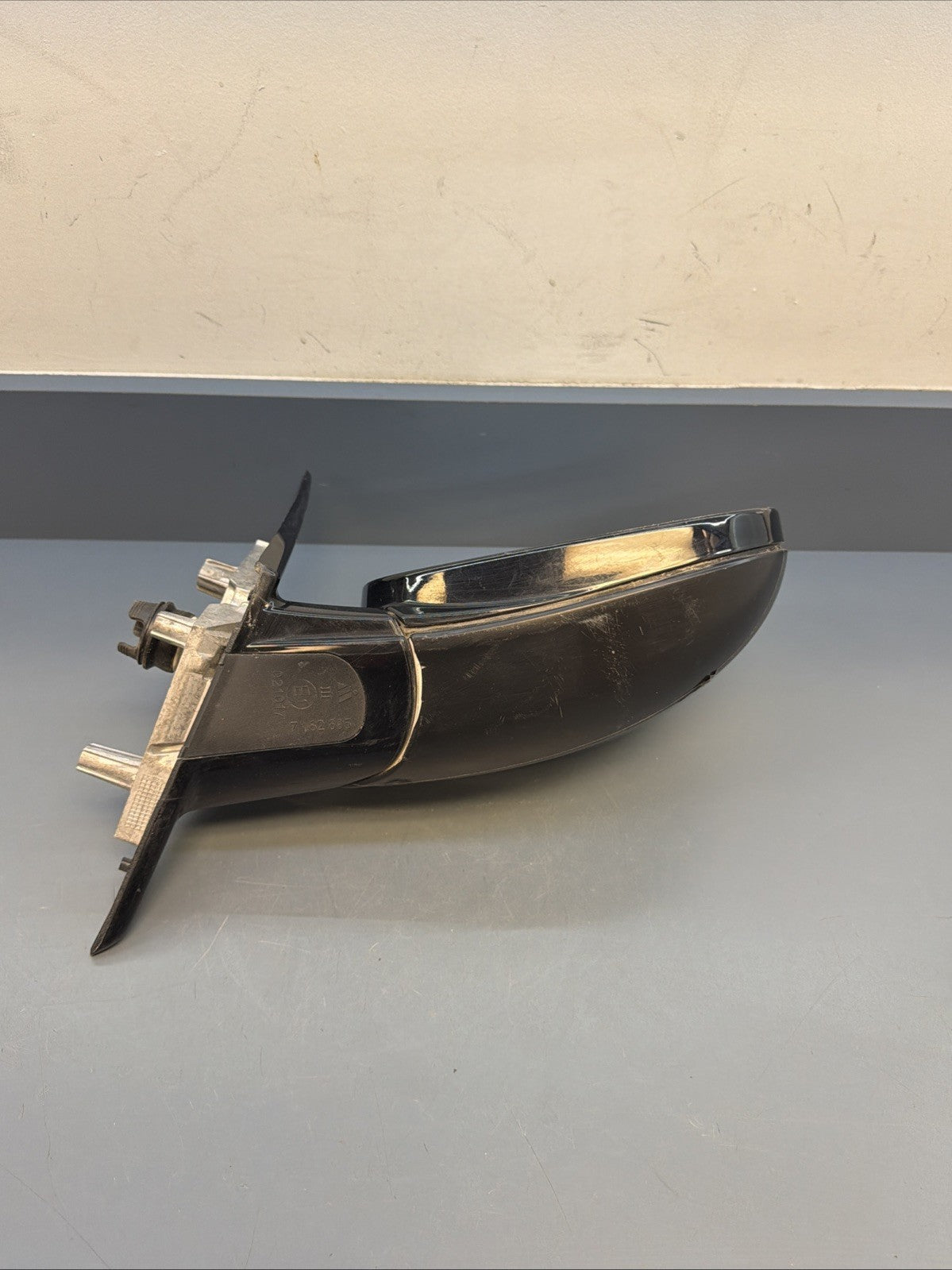 09-11 BMW E90 328i 335d Front Right Passanger Side Mirror Assembly 7182695 OEM