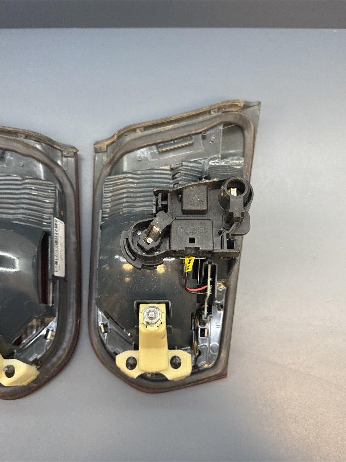 12-15 BMW F30 328I 335I RIGHT + LEFT SIDE INNER TAIL LIGHT PAIR 7371112 7371111