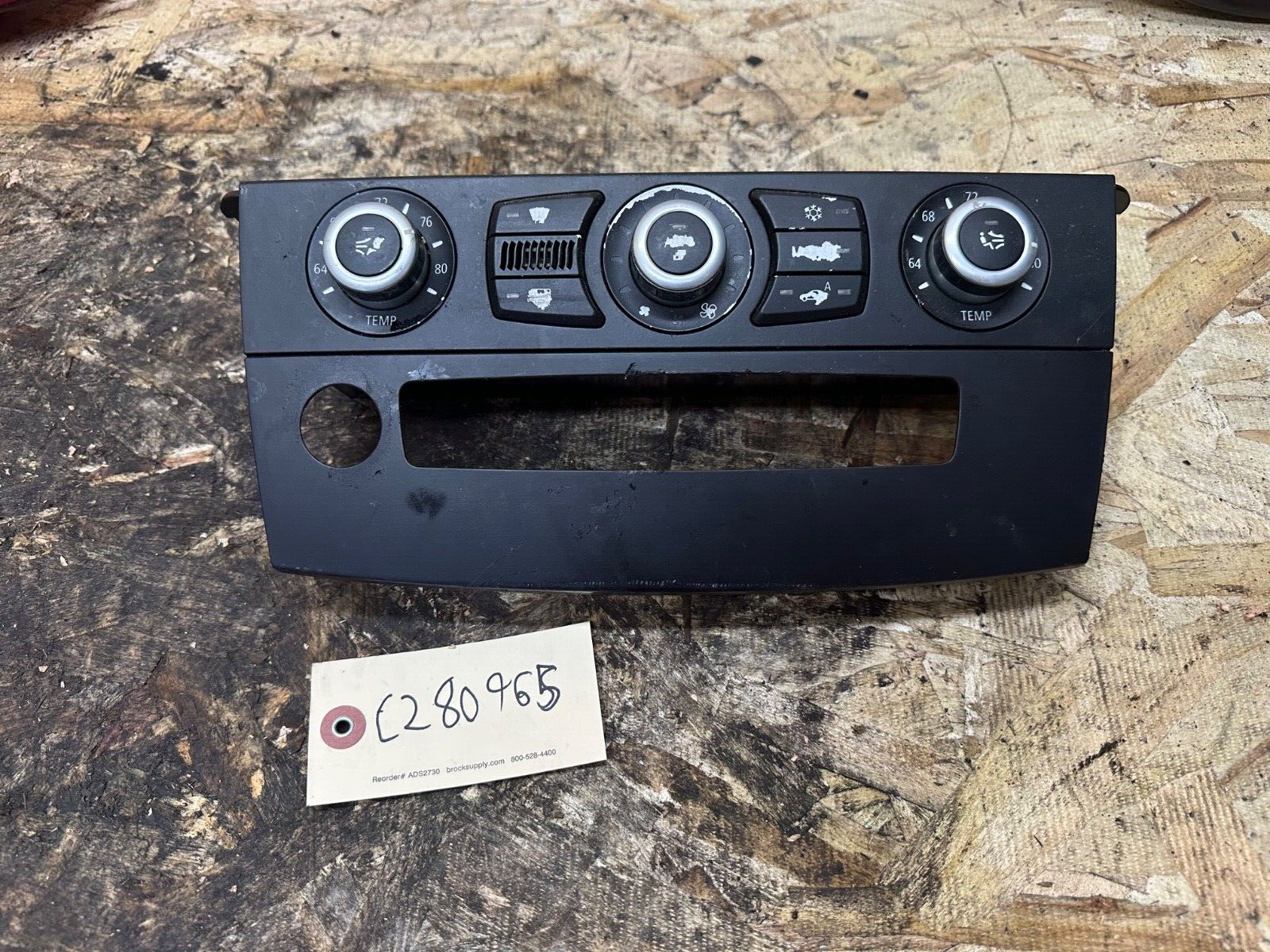 BMW 08/10 E60/E61 CENTER CONSOLE CLIMATE CONTROL PANEL COMPLETE OEM BMW 6976361
