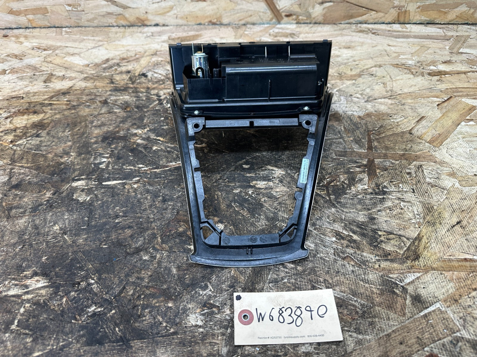 BMW 2003-2010 E83 X3 CENTER CONSOLE SHIFTER BEZEL TRIM SILVER W ASHTRAY 3411706