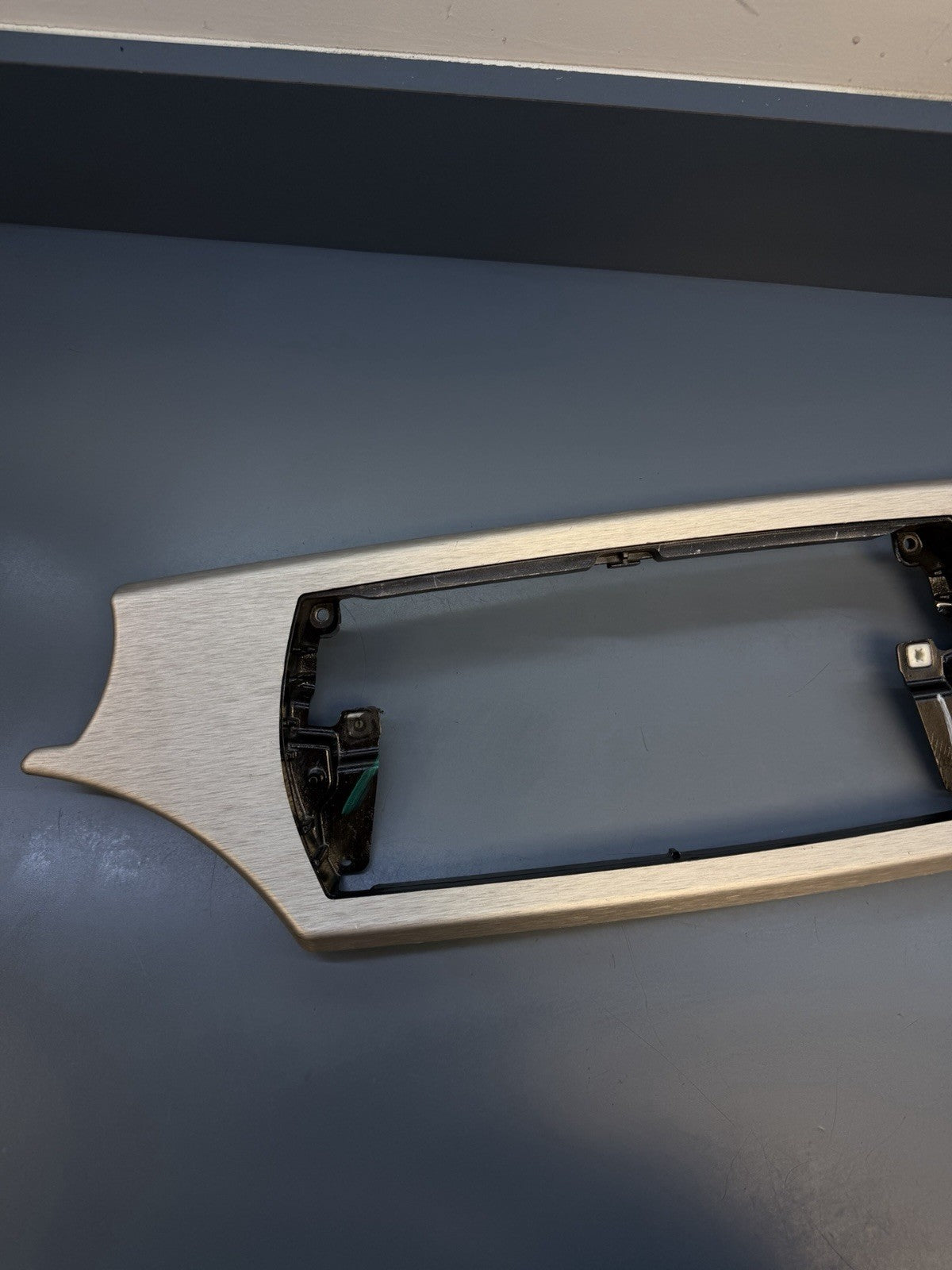 2003-2008 BMW Z4 E85 E86 Right Passenger Side Center Dash Trim Panel 7043968 OEM