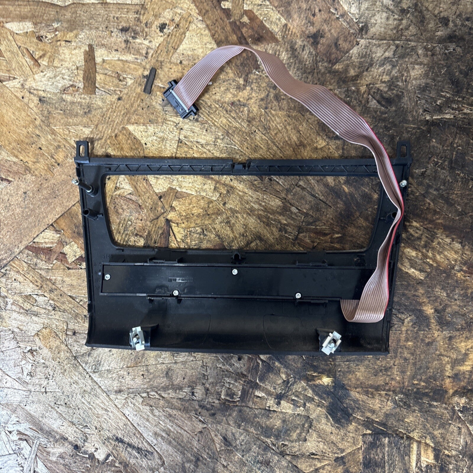 BMW 1 SERIES E88 CONVERTIBLE 2009-2013 LCI FOLDING ROOF SWITCH & TRIM 9181244