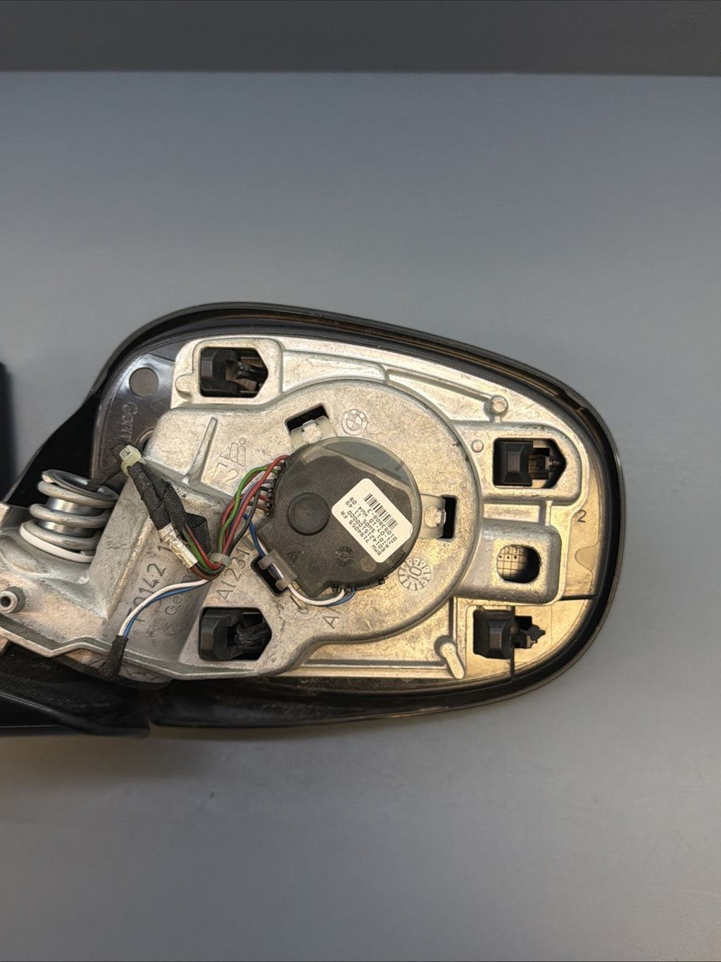 09-11 OEM BMW E90 E91 Sedan LCI Driver Side Mirror Assembly Heated 7182695 *READ