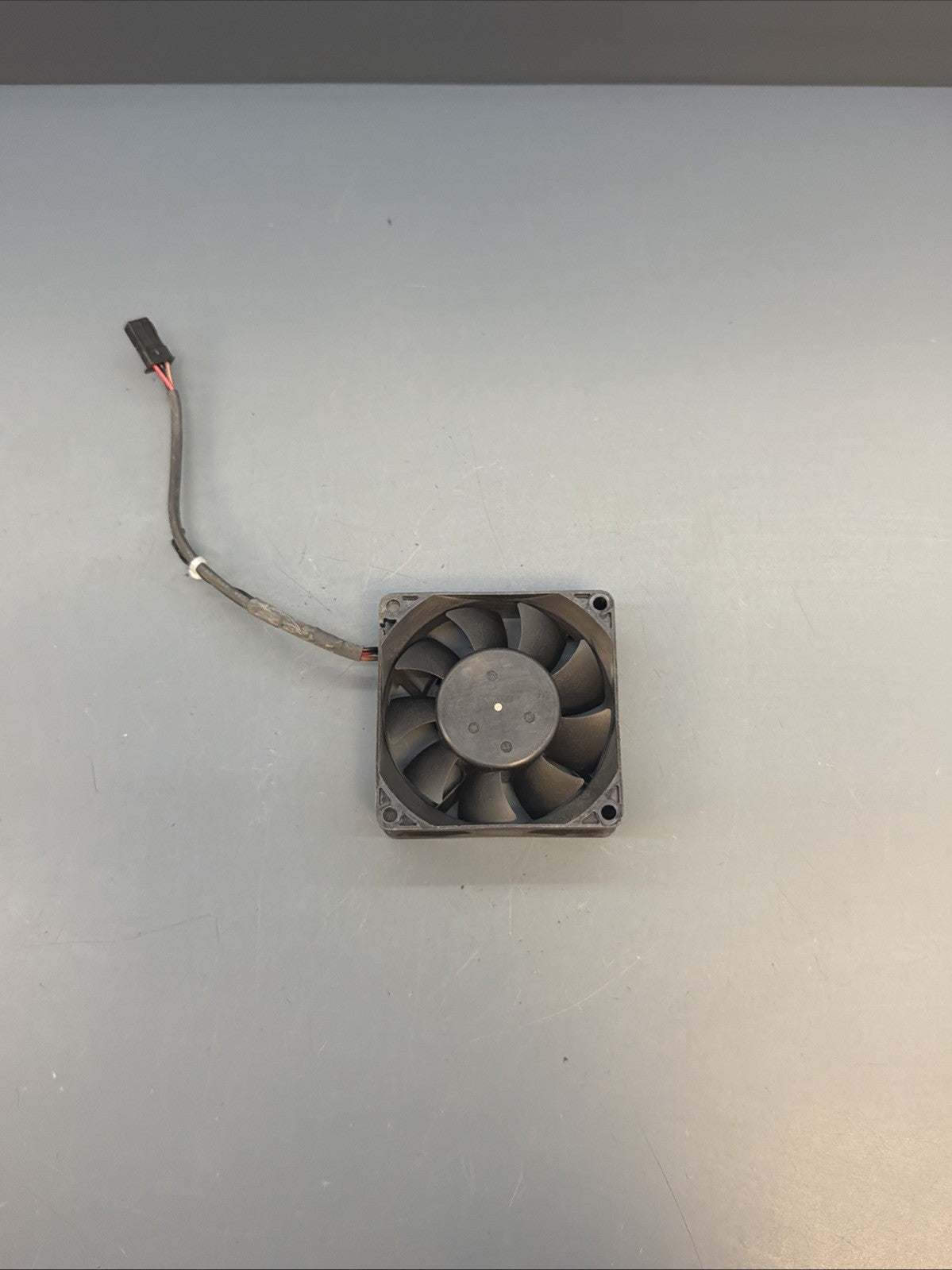 BMW E88 E90 E93 F10 F01 F02 F10 F13 Rear Cooling Fan Amplifier Motor 6983075