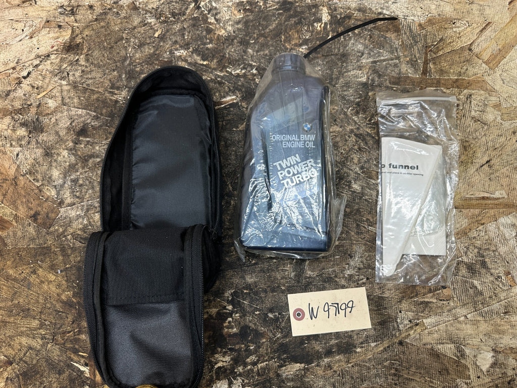 BMW 1999-2005 E46 OIL CONTAINER BAG + FUNNELS OEM 2817518
