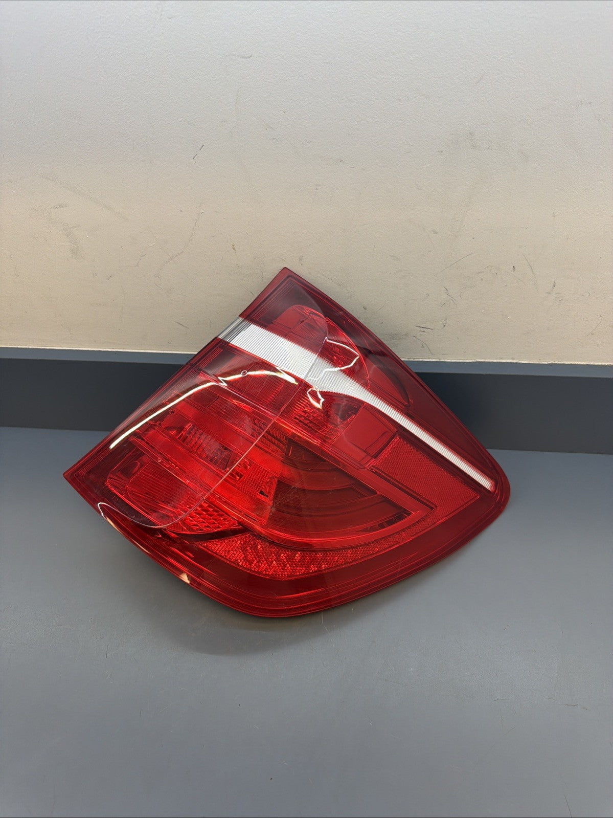 2011-2017 BMW X3 F25 Rear Right Passenger Outer Tail Light 7220242