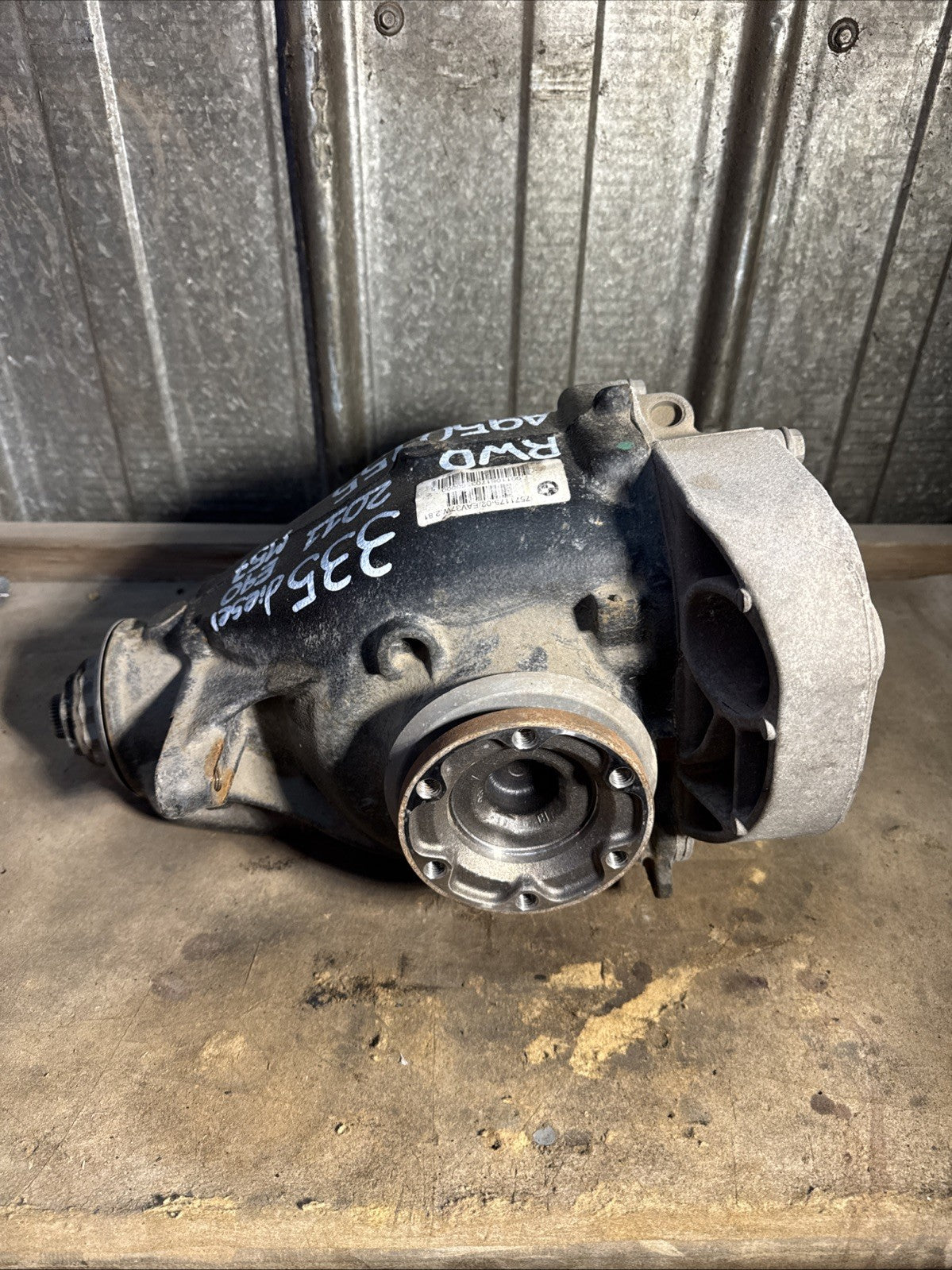 BMW REAR DIFFERENTIAL 335D SERIES E90 RWD FINAL DRIVE 2.81 7571175