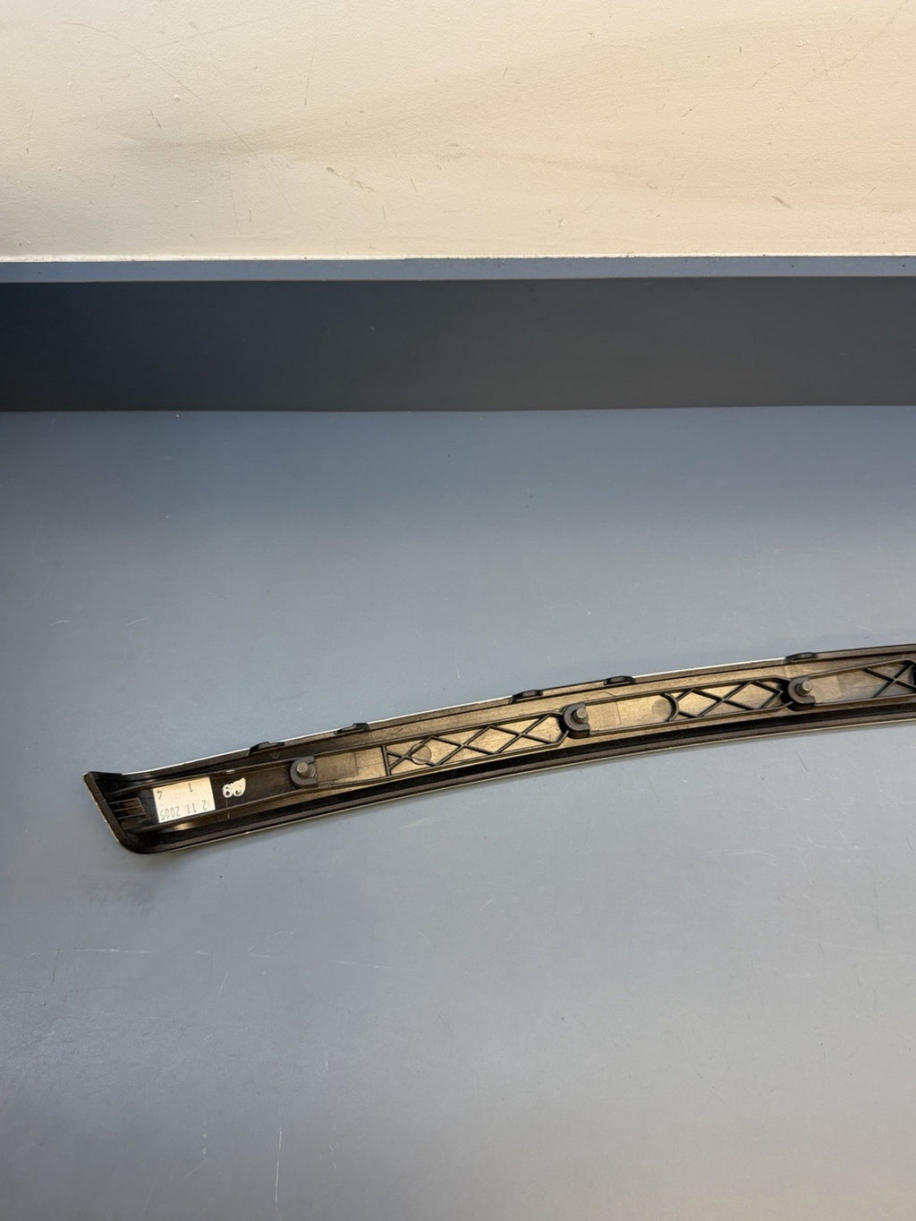 BMW E90 E91 3 series Passenger Side Front Left Brushed Silver Door Trim 6982471
