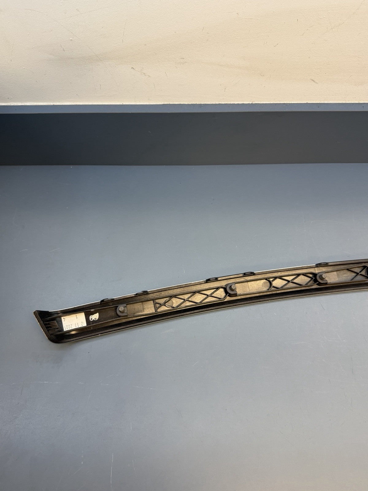 BMW E90 E91 3 series Passenger Side Front Left Brushed Silver Door Trim 6982471