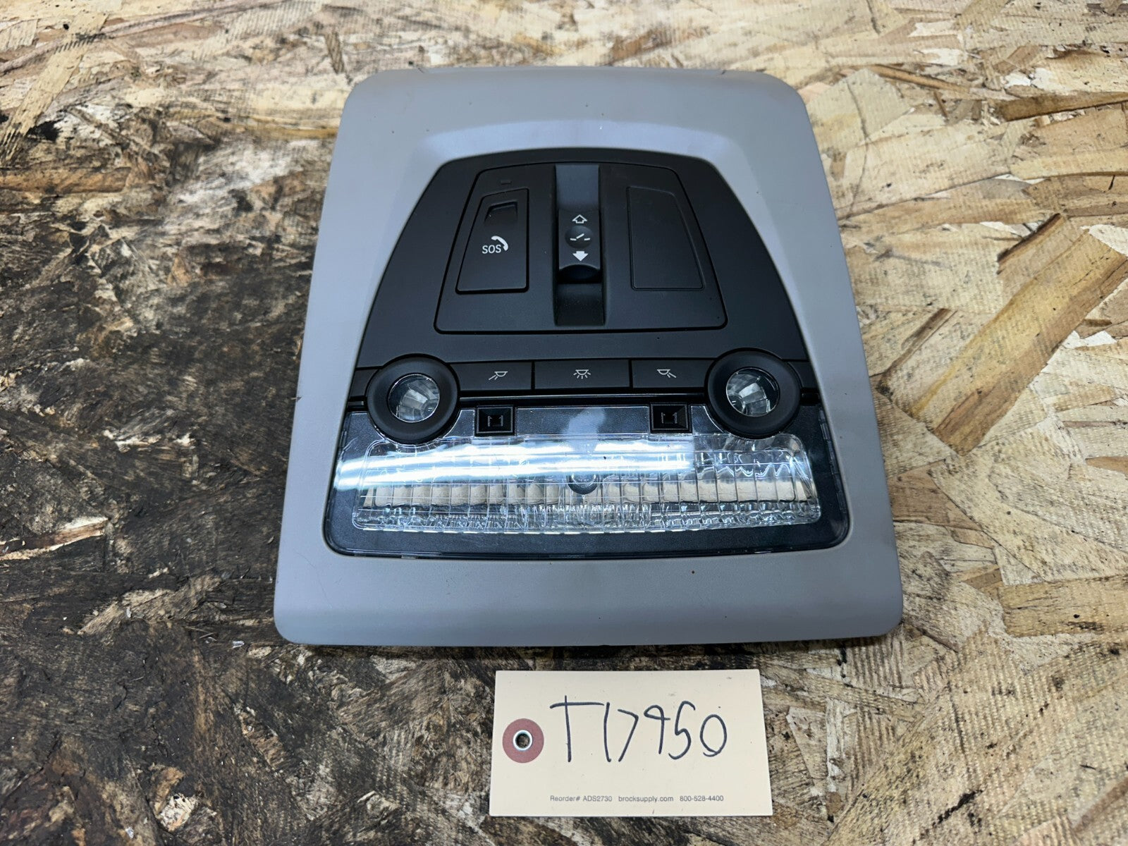 BMW 11-17 F25 X3 OVERHEAD CONSOLE DOME LIGHT SUNROOF SWITCH GRAY OEM 6802191