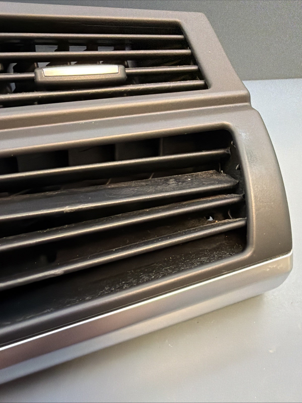 07-13 BMW E70 X5 Front Dashboard Air Vent Grille Right Passenger 7161804 OEM