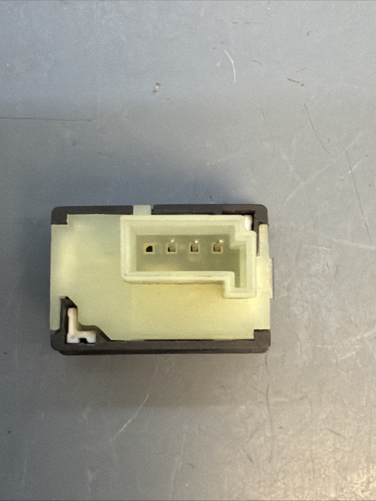 2004-2013 BMW 3-SERIES 5-SERIES Trunk Release Unlock Switch Button 6921846 OEM