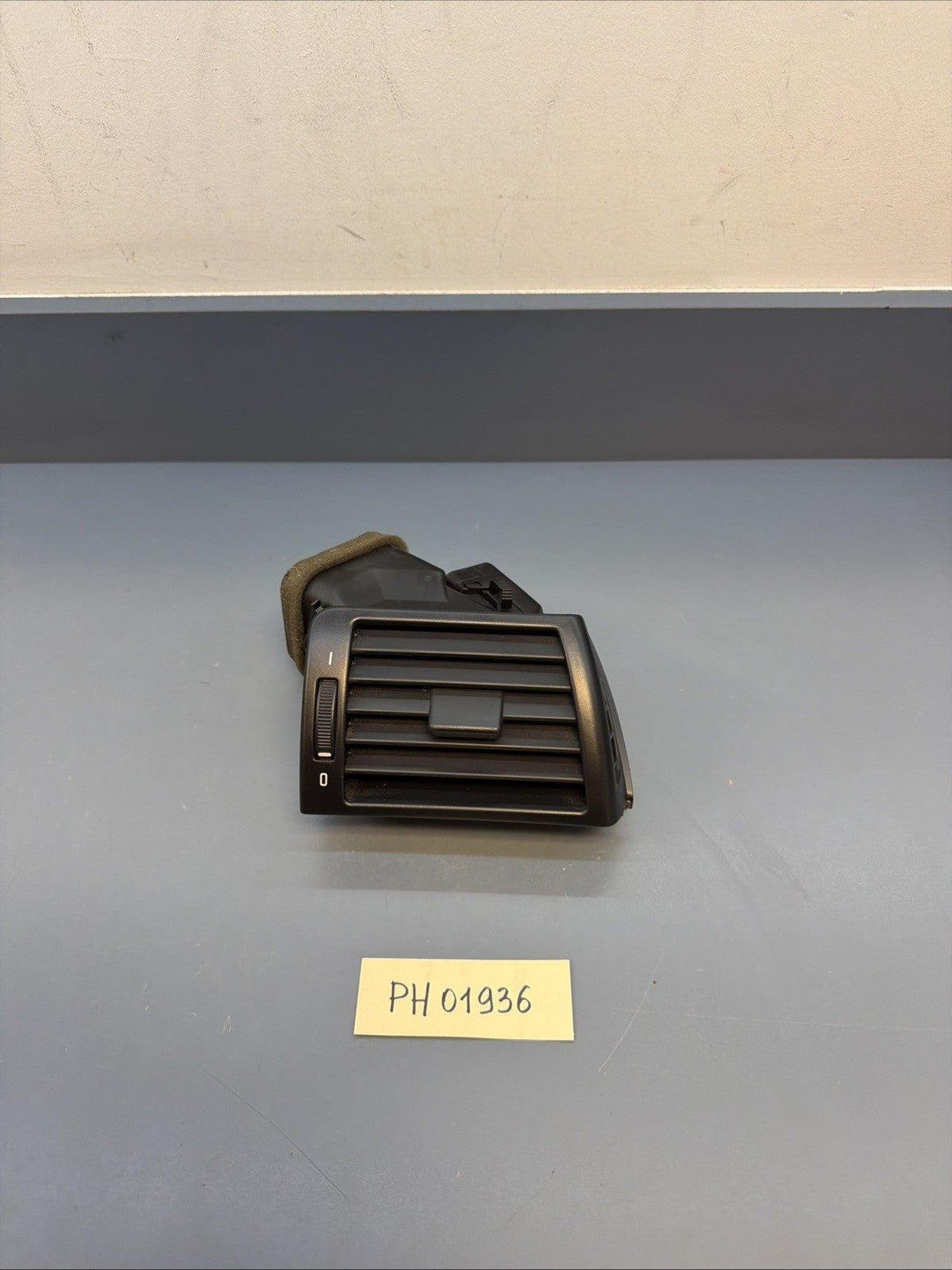 01-06 BMW E46 325 328 330 M3 RIGHT PASSENGER DASH AC AIR VENT GRILL OEM 8361898