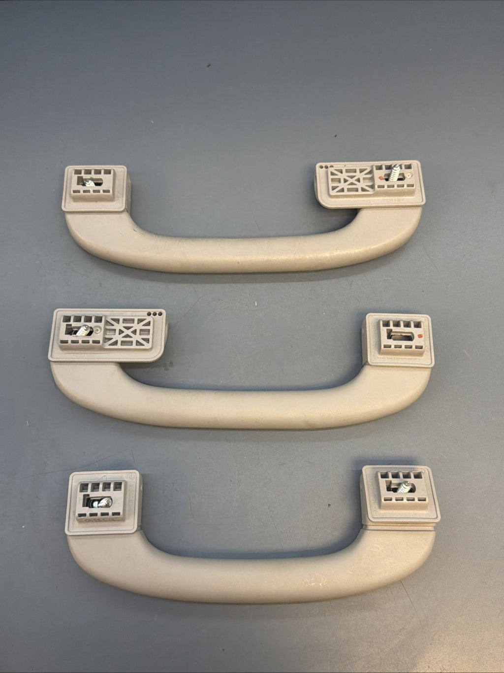06-11 BMW E90 328I 330I INTERIOR ROOF GRAB HANDLE 7033659 GREY OEM SET OF 3