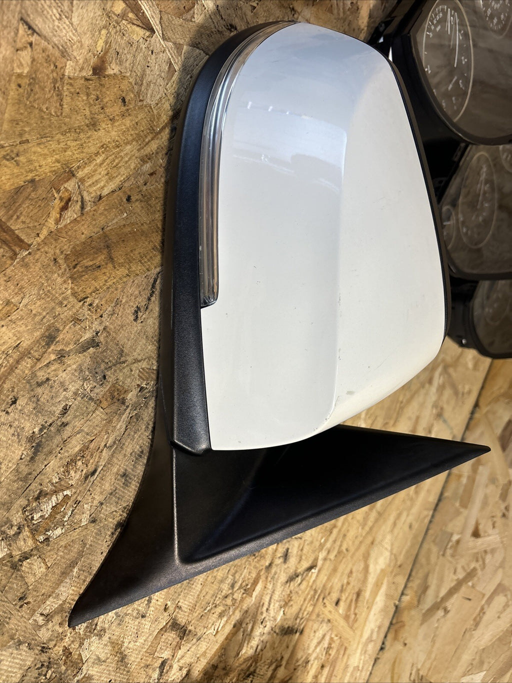 2012-2013 BMW 3 Series 328i Right Passenger Side Rear View Mirror OEM 021185