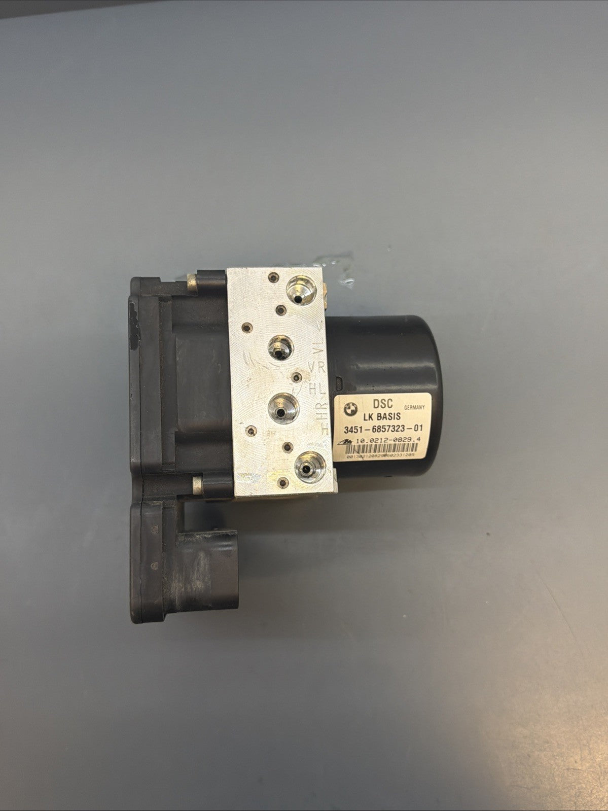 2012-2016 BMW 328i 320i ABS Brake Pump Control Module 6857324 OEM