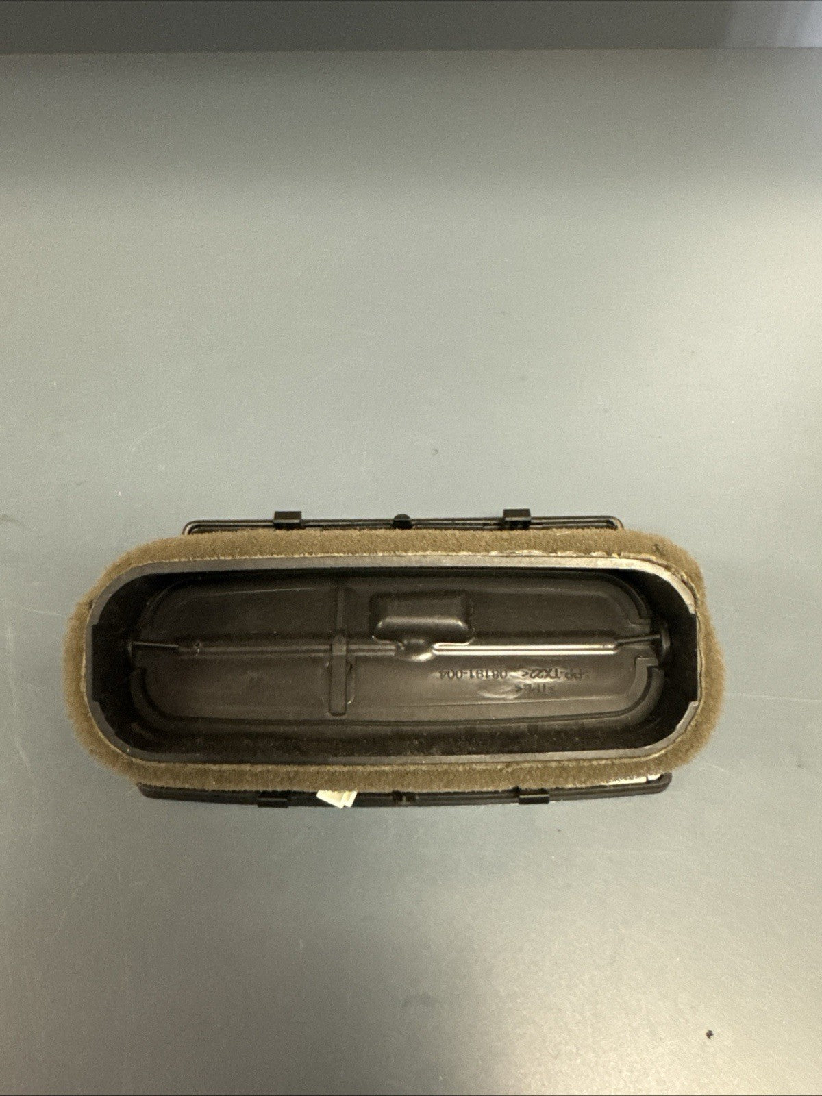 2012-2016 BMW 328i 320i 335i Rear Center Console Air Vent Grille 9265350OEM
