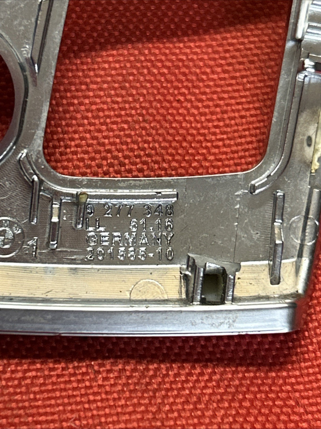 11-16 BMW F10 528i 535i Center Console Armrest Lock Trim Chrome 9277348 OEM