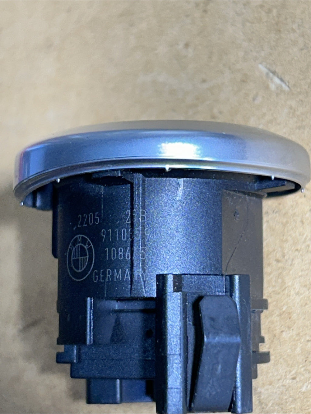 BMW 2004-2010 E60 START STOP IGNITION SWITCH OEM 9110359