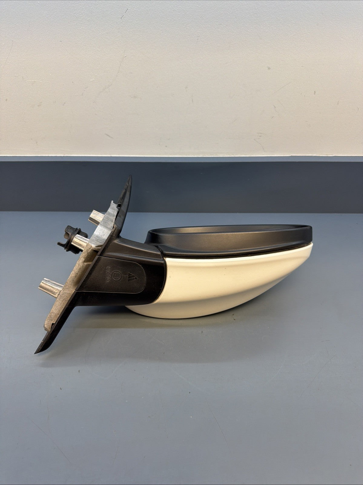 06-08 BMW E90 325i Right Passenger Side Rear View Mirror White 010803 OEM