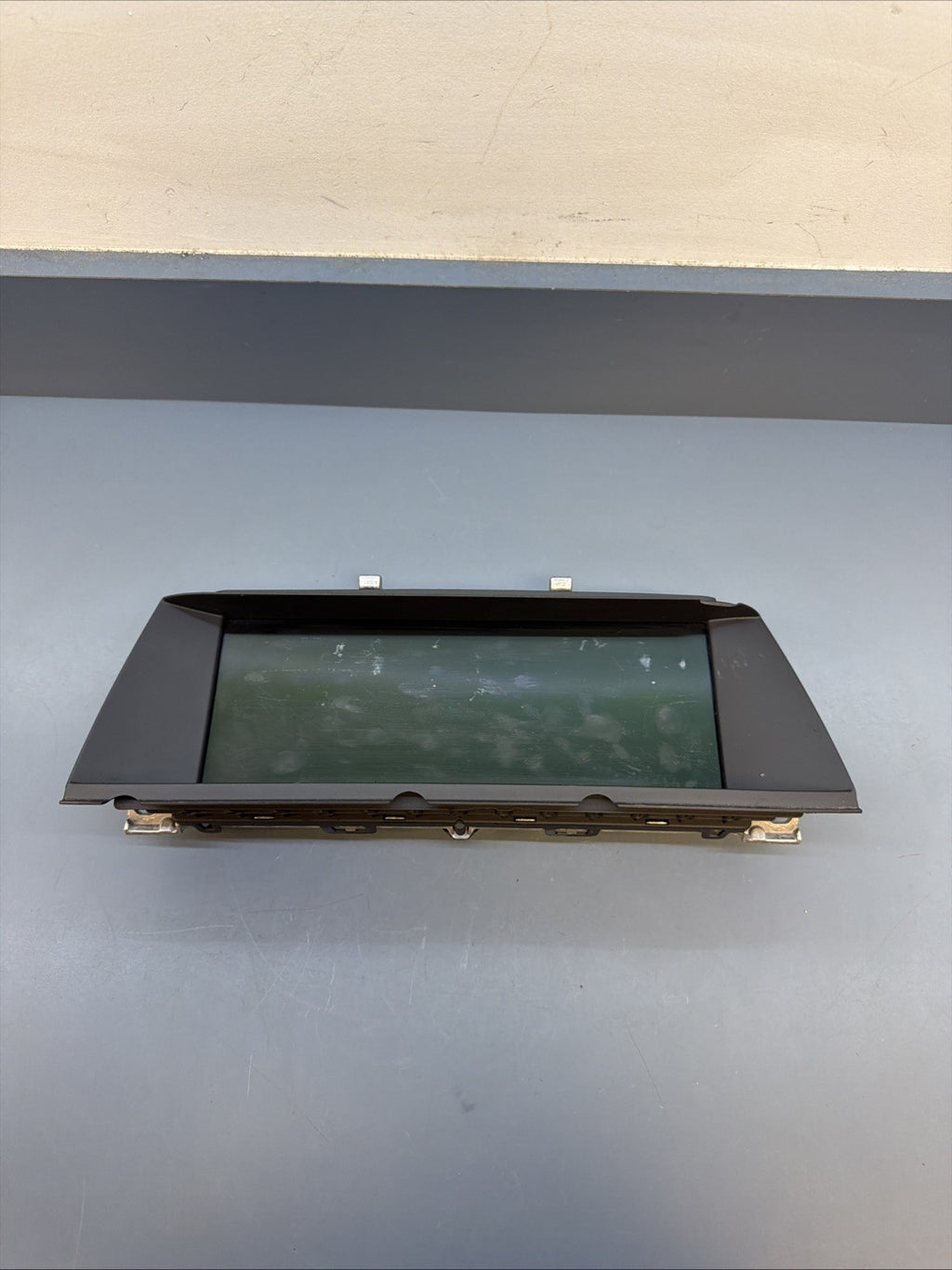 09-12 BMW 740i 750i 760i F01 F02 Dash Navigation Info Display Screen 9218453
