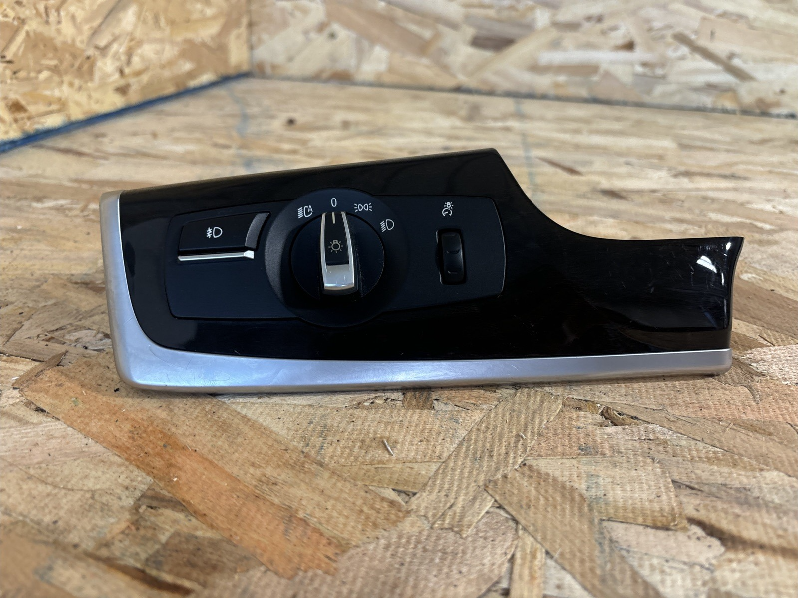 2011-2016 Fits BMW 5-Series Headlight Lamp Switch Control Oem 9192745 Trim Bezel