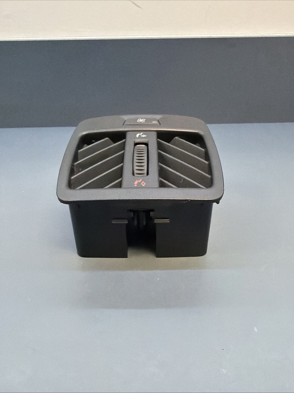 07-14 BMW X5 X6 E70 E71 Center Console AIR VENT / TRIM Cover 6983883