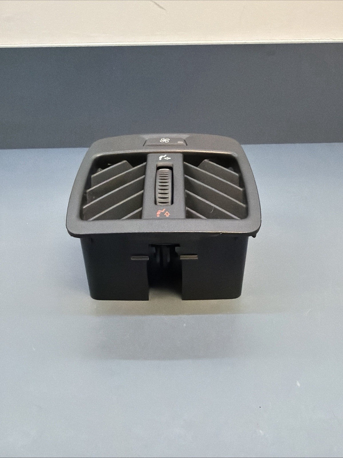 07-14 BMW X5 X6 E70 E71 Center Console AIR VENT / TRIM Cover 6983883