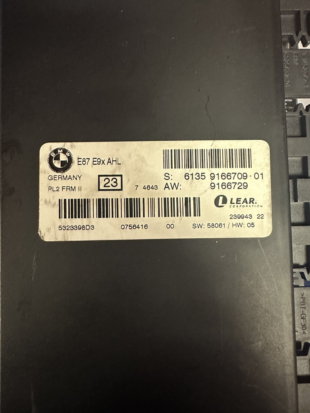 08-09 BMW M3 328I 335i E90 E92 E93 PL2 FRM 2 II FRM2 FOOTWELL MODULE 9166709 OEM